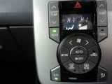 ちょっと嬉しいオートエアコン装備です!