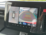 【全方位モニター付ナビ+スズキコネクト対応通信機】9インチHDナビ◎スマートフォン連携機能付◎Bluetooth対応◎フルセグTV◎クルマを真上から見たような映像などを映し出す「全方位モニター」も装備