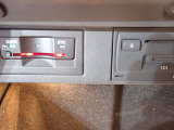 グローブBOX内にビルトインタイプETC(DSRC)、DVD/CDプレーヤー、SDスロットを装備!!