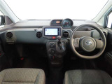 見通しのよいすっきりとした視界で、誰でも運転しやすいです。運転のしやすさは疲れにくさにも繋がりますよ♪