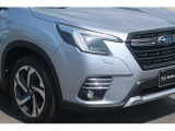 LEDヘッドライトで夜道も明るく快適運転。寿命も長くてエネルギー消費量が少ないです。