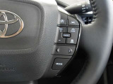 ステアリング右のスイッチにクルーズコントロール機能付き★高速走行時に前車との距離を保ちながら、一定速度での自動走行が可能です!