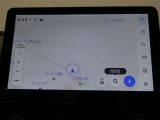 純正ナビを装備。タッチパネル式で使いやすく、お出かけもラクラクです。