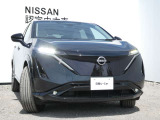 アダプティブLEDヘッドライト。フロントカメラで前方の状況を検知し対向車や先行車に眩しい思いをさせることなく必要なところだけを遠くまで照射します。