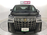 「使ってバック・・カードのポイントで月々の負担を軽減」。車種・年式によっては、対象外の車もあります。