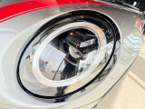 LEDヘッドライト!太陽光に近い明りで夜道を照らします!