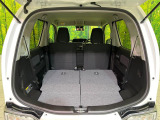 普段のお買い物や通勤、送迎等に十分な荷室スペースを確保しております。セカンドシートを倒すと、大きな荷物の積載も可能です♪