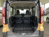 後部座席を倒すと大容量のラゲッジルームに!
