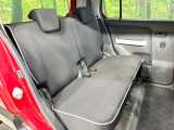 後部座席も気になるようなキズ・汚れやへたり等、大きなダメージはなく、良好な状態です。