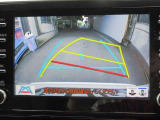 バックガイドモニターで、後方を確認しながら安心して駐車することができます。運転初心者も熟練者も必須の機能ですよ!