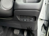 運転席右側に各種スイッチがあります!