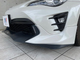 【TRDエアロ】人気のTRDエアロを装備!クルマの外観がよりスタイリッシュになり、街中で存在感あふれる1台に♪将来買い替える時にもリセールに影響しやすく、価値ある人気の装備です!