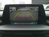 バックカメラを装備しております。駐車時に大変役立ちますよ♪運転が苦手な方の味方になってくれます。