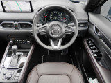 乗る人へのストレスを低減させ、長距離の移動でも疲れにくい車を目指して創られた、すべてが新しく生まれ変わったマツダの車をぜひ体験してください!