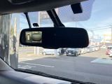 ◆アラウンドビューモニター付き自動防眩式ルームミラー◆後続車両のヘッドランプの明るさに応じて反射率を自動的に調整しまぶしさを軽減します!