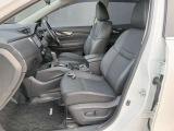 助手席もパワーシート付き