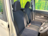 運転席シート廻りは使用感も少なく、良好な状態となっています。前オーナー様が丁寧に使っていたことがよくわかりますね。