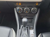 フロントシート:運転席&助手席シートヒーター ステアリング:ヒーター&シフトスイッチ