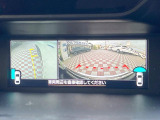 【フロント&サイドカメラ】ドライバーから見にくい死角部分を映像で確認できる前方と左側面にカメラを装着。見通しがきかない場所や住宅密集地などを運転することが多い人におすすめの安心装備です。
