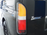 【Renoca CoastLines/R4年式/ハイエースバン/ディーゼル4WD】大人気角目4灯をインストール♪【全国納車可能】