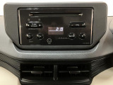 純正のCDステレオ装備しています★他のナビやオーディオへの交換も是非ご相談ください★