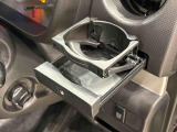 運転席側ドリンクホルダー