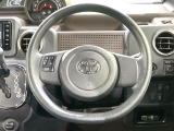 ステアリングも使用感が少なく、きれいな状態となっております♪