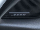 【BOSEサウンドシステム】高性能スピーカーで広がりのある、包み込むような音を体感してください。