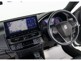 使いやすさや安全性を追求したステアリング周り!高級車ゆえにスイッチ類が多いのも特徴ですね!考え尽くされた配置ですぐに使いこなす事が出来ますのでご安心下さい!是非、体感してみて下さい!!