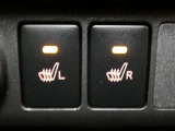 運転席と助手席には寒い時にうれしいシートヒーターが装備されてます。
