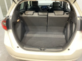 広々としたカーゴスペース。週末のお買い物や長期旅行のたくさんの荷物も積載できます。