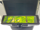 【インテリジェントルームミラー】後席の大きな荷物や同乗者で後方が確認しづらい時でも安心!カメラが撮影した車両後方の映像をルームミラー内に表示。クリアな視界で状況の確認が可能です!
