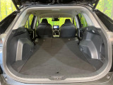 後席を格納すると、これだけの広さが!シーンに合わせたシートアレンジで、大きな荷物も積むことが出来ます♪