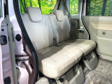 後部座席も気になるようなキズ・汚れやへたり等、大きなダメージはなく、良好な状態です。