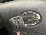 【キーレス】少し離れた場所からでもボタン一つでドアの開錠・施錠ができるのでとっても便利!ドアの鍵穴周りに傷をつけることもありません♪