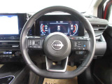 運転が楽しくなる明るく開放的な運転席まわりです。プロパイロットで高速など運転支援で疲れを軽減してくれます!