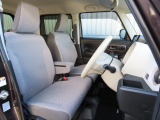 運転席の高さを変更できるので、体格に合わせた位置で運転できます!