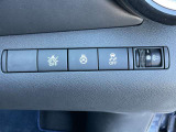 運転席まわりの画像です。