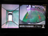 アラウンドビューモニターで車庫入れも空から見ている様に駐車できラクラクです。
