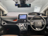 シエンタの運転席周りの画像です。興味がわいて来ませんか?ゆっくり、じっくりご覧下さい。
