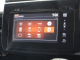 ナビゲーションは純正メモリーナビを装着しております。AM、FM、CD、DVD再生、Bluetooth、フルセグTVがご使用いただけます。初めて訪れた場所でも安心ですね!