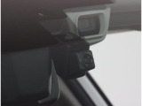 ドライブレコーダー装備!走行中は常時録画を行っているので、万が一の際の映像記録や旅の思い出としても映像を記録してくれます!