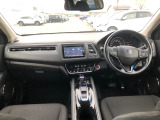 【インパネ全体】手が届きやすく、どなたでも運転しやすいです。シンプルで使いやすい設計になっています!
