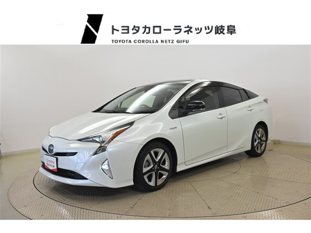 トヨタ プリウス 