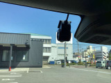 もう無くてはならない、ドライブレコーダーが搭載済みです!あおり運転等の抑制にもなりますし、万が一の時もこれでバッチリ確認できます!