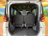 普段のお買い物や通勤、送迎等に十分な荷室スペースを確保しております。セカンドシートを倒すと、大きな荷物の積載も可能です♪