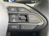 【レーダークルーズコントロール】高速道路での長距離走行が楽に!!自動で速度を保つクルーズコントロールが、衝突軽減システムと連携し、前方の車両を感知して車間を保つように速度調節してくれます!!