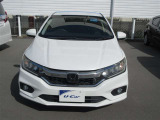 パールホワイトのホンダグレイスご検討宜しくお願い致します。
