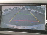 車庫入れや後方確認に便利な、バックモニター搭載!車幅線が表示されるので安心です。一度使用すると、手放せなくなる装備です!