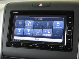 ナビゲーションは純正メモリーナビ(VXM-224VFi)を装着しております。AM、FM、CD、DVD再生、Bluetooth、音楽録音再生、フルセグTVがご使用いただけます。